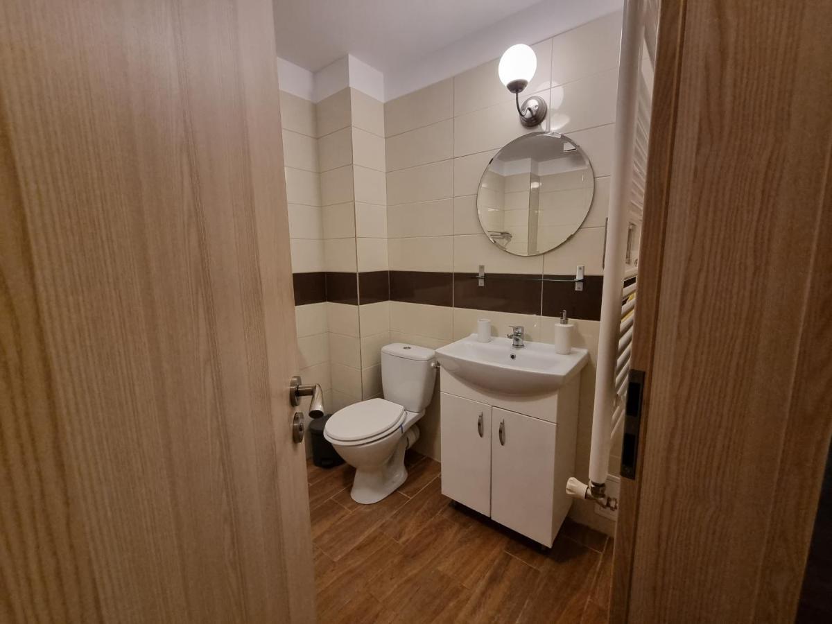 Avram Iancu Private Apartment With Ac Brašov Exteriér fotografie