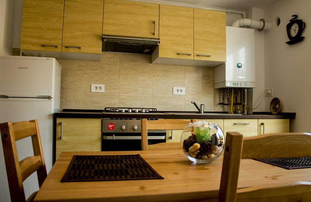 Avram Iancu Private Apartment With Ac Brašov Exteriér fotografie